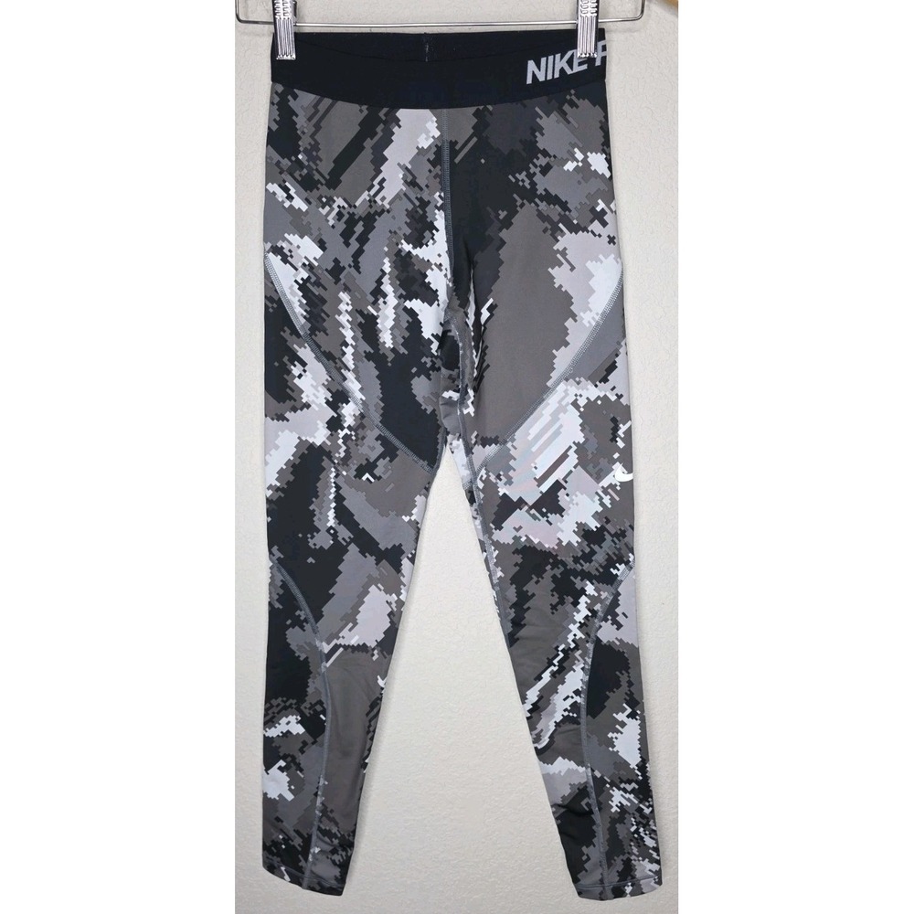 Nike Pro Dri Fit HyperWarm Women S Training Tight Black Gray Pixel Camo Legging